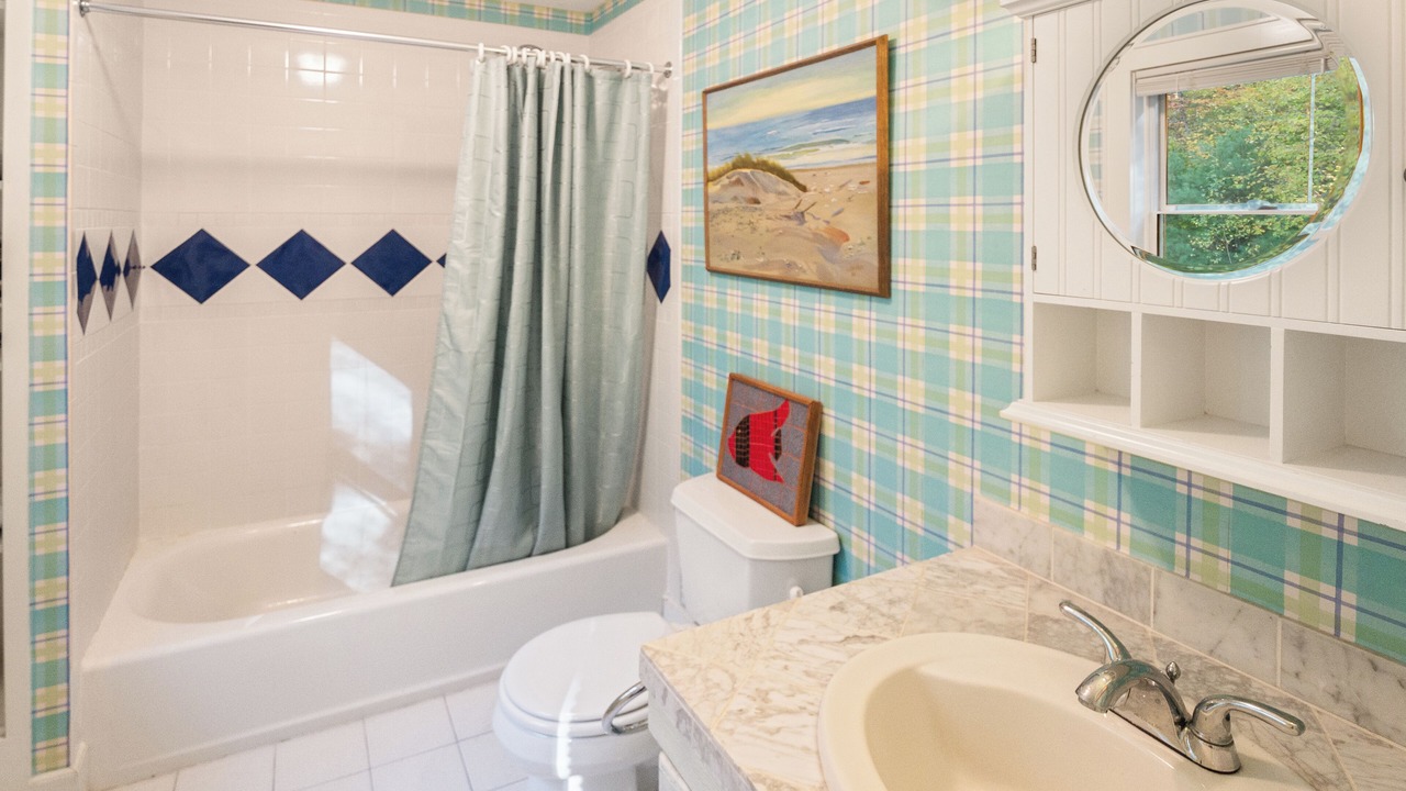 Photo of Bathroom in Castleton