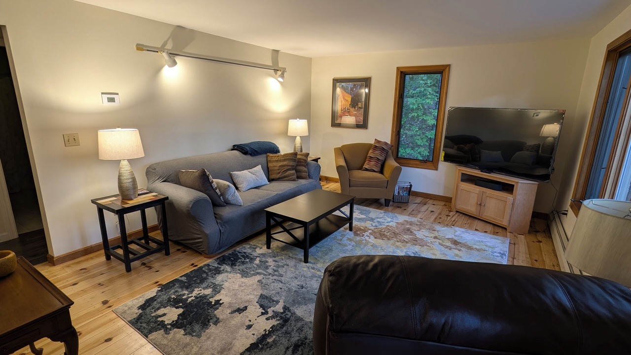 Photo of Livingroom in Moultonborough
