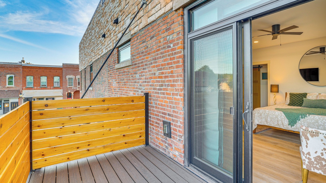 Photo of Patio Balcony in Lake City