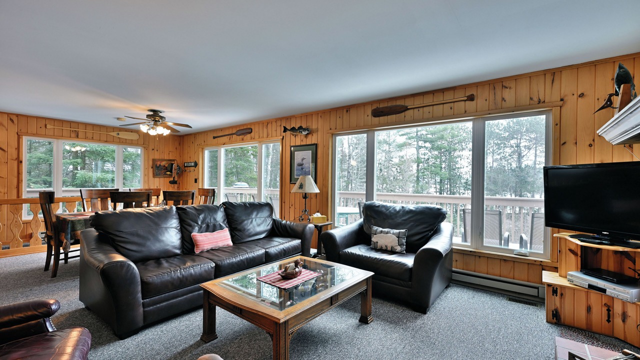 Photo of Livingroom in Hayward