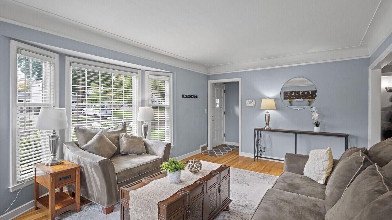 Photo of Livingroom in St. Louis Park