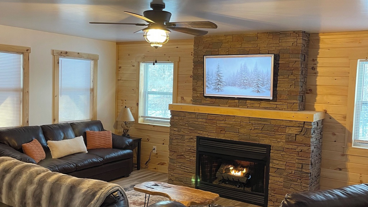 Photo of Livingroom in Cleveland