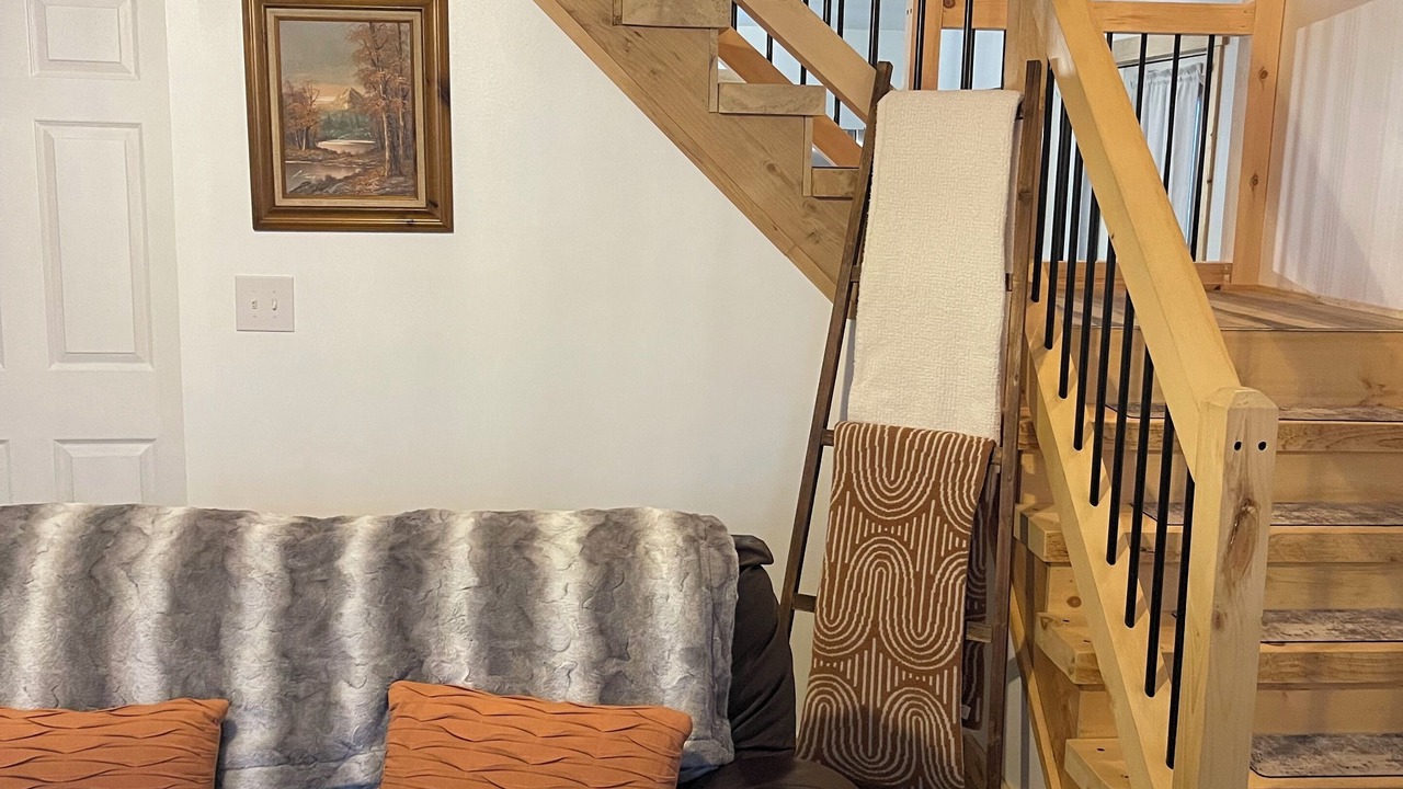 Photo of Livingroom in Cleveland