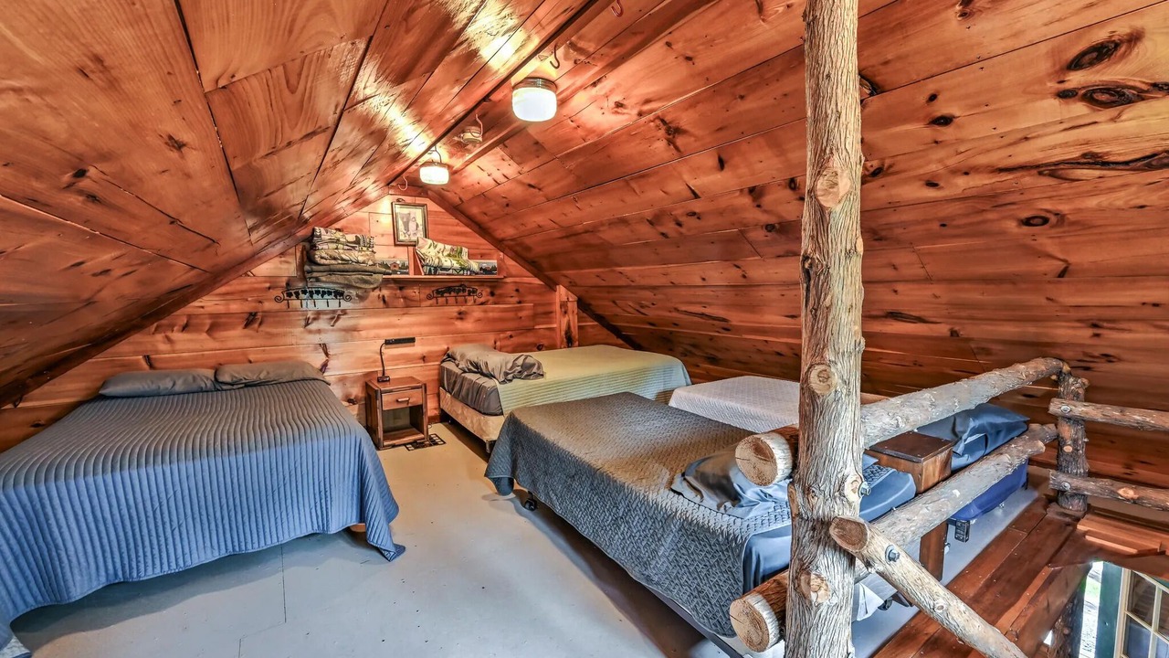 Photo of Bedroom in Solon