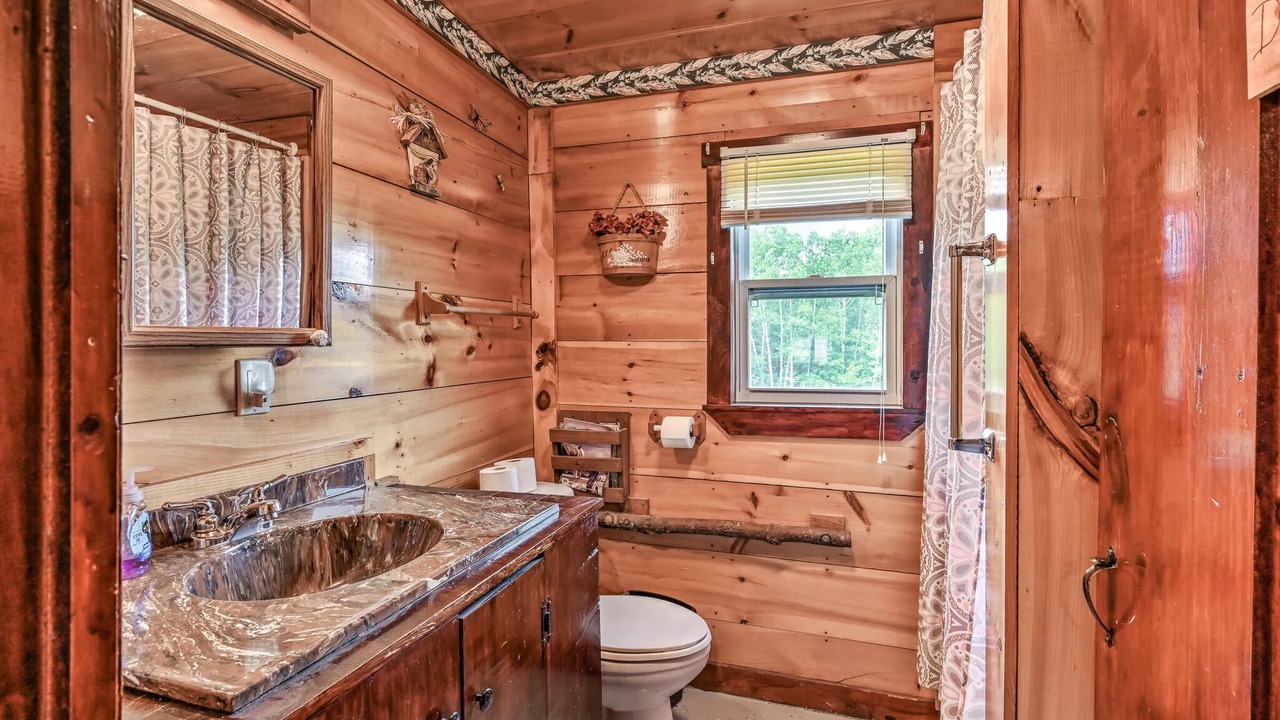 Photo of Bathroom in Solon