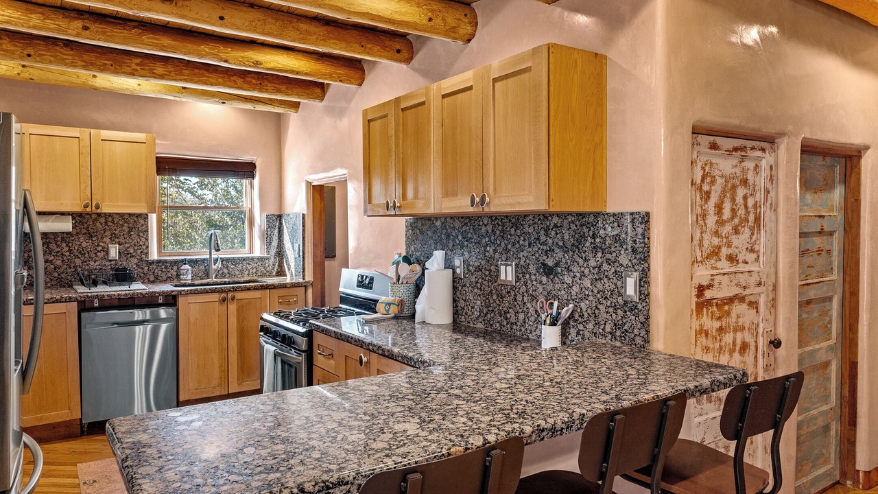 Photo of Kitchen in Tesuque