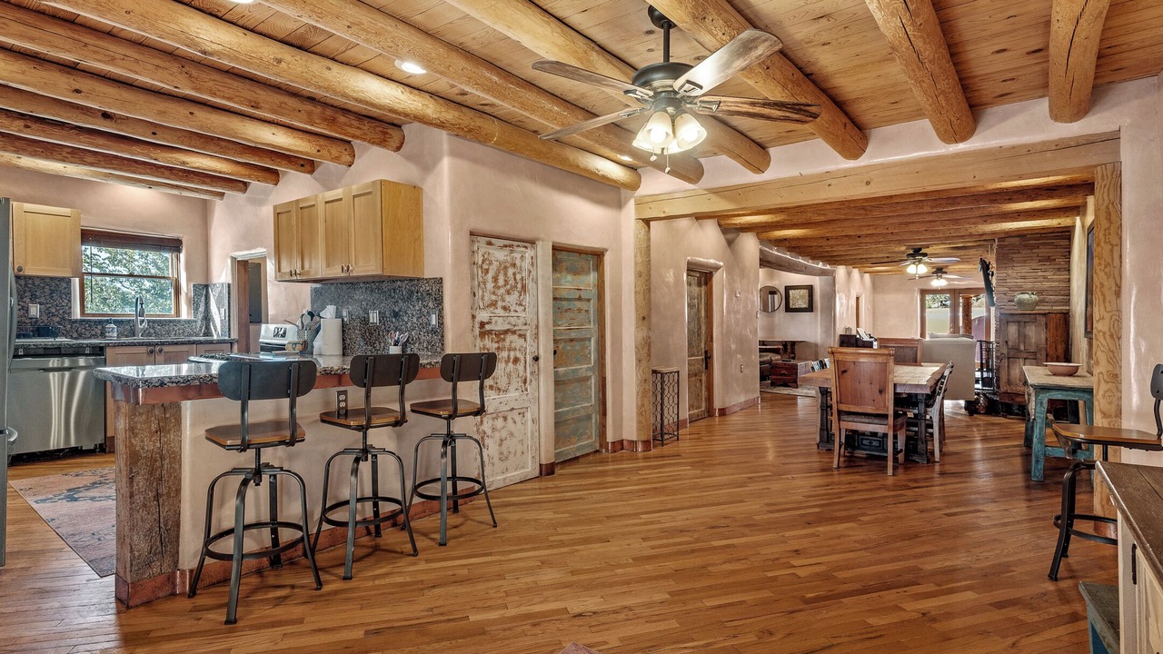 Photo of Kitchen in Tesuque
