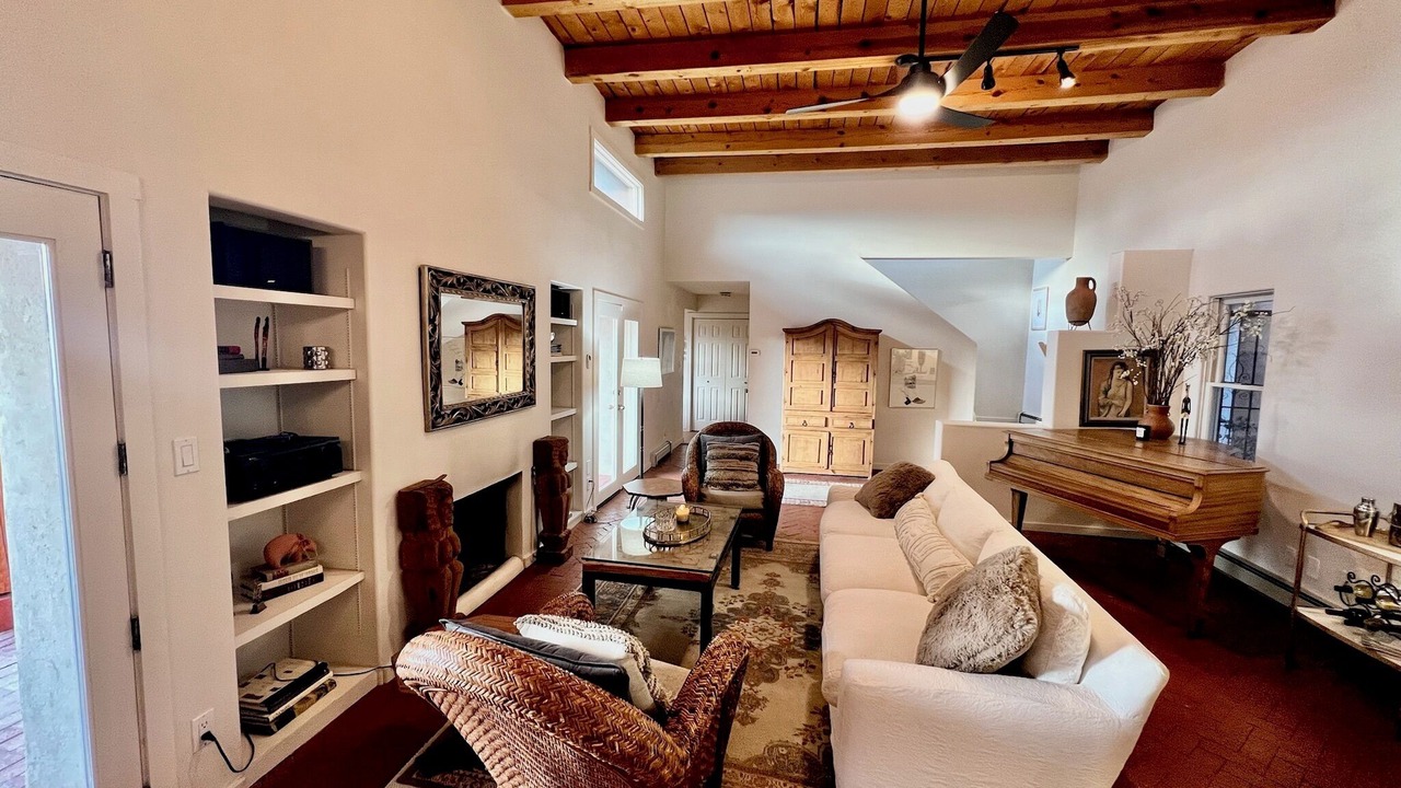 Photo of Livingroom in Southside