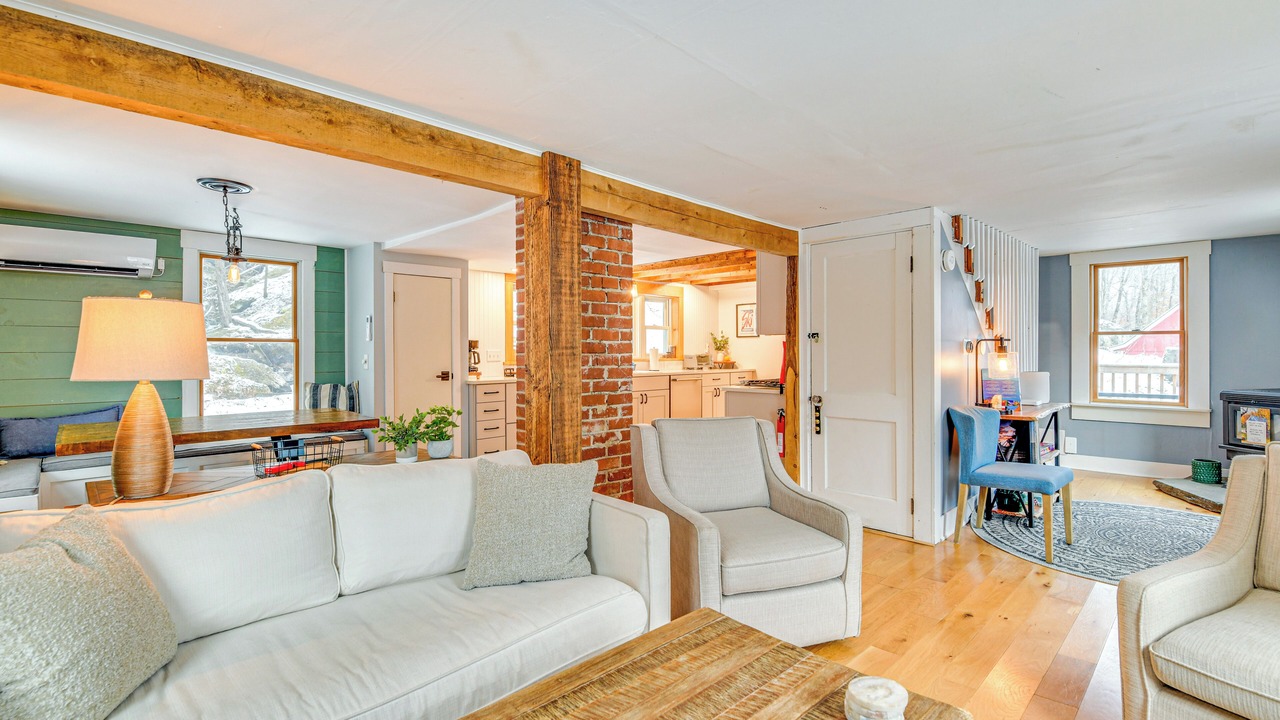 Photo of Livingroom in Waterville
