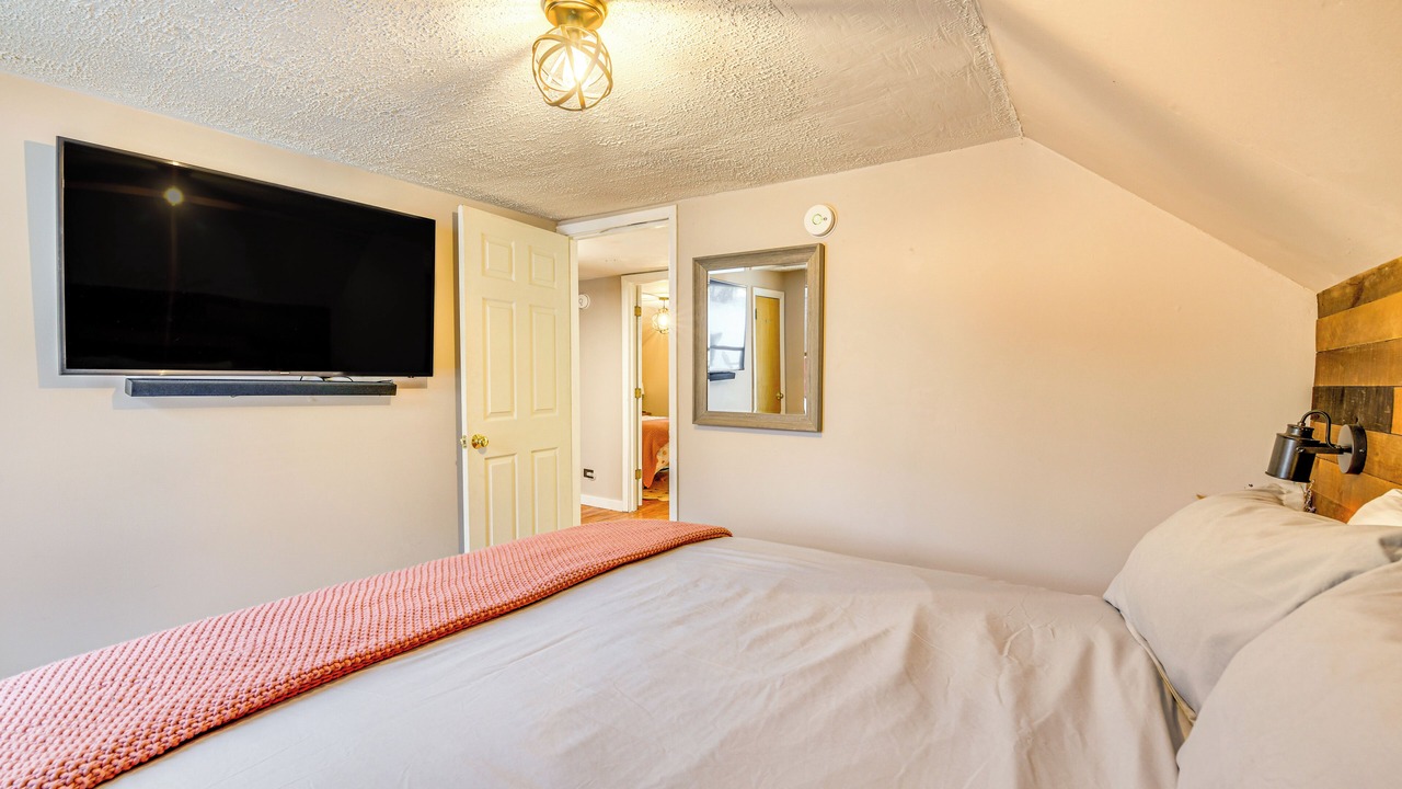 Photo of Bedroom in Waterville