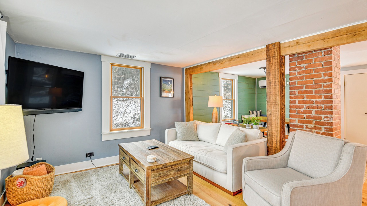 Photo of Livingroom in Waterville