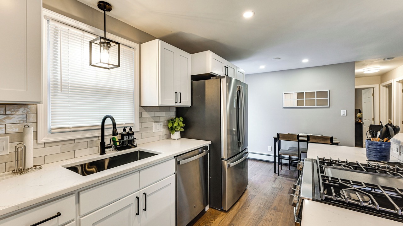 Photo of Kitchen in Sixteen Acres