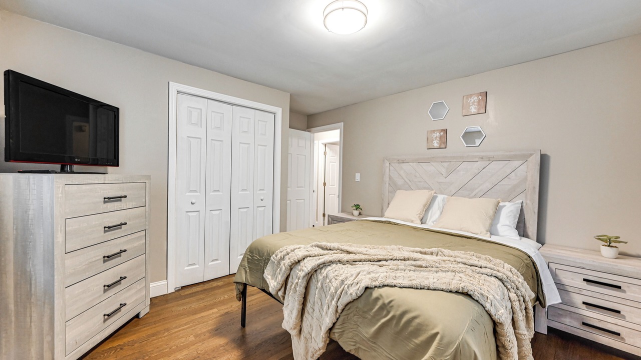 Photo of Bedroom in Sixteen Acres
