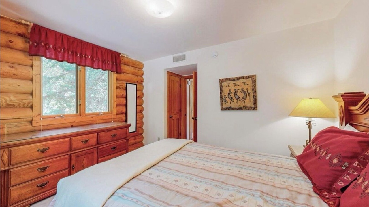 Photo of Bedroom in Canoncito