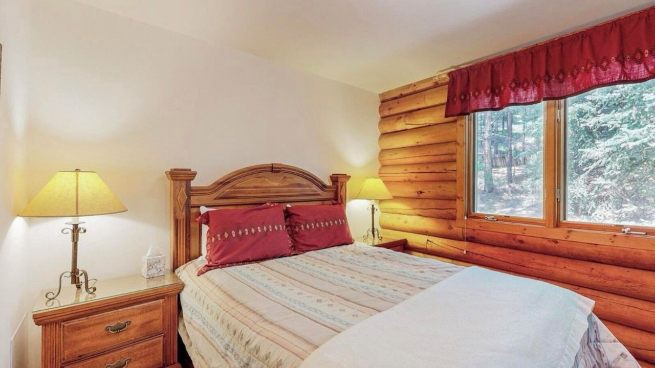Photo of Bedroom in Canoncito