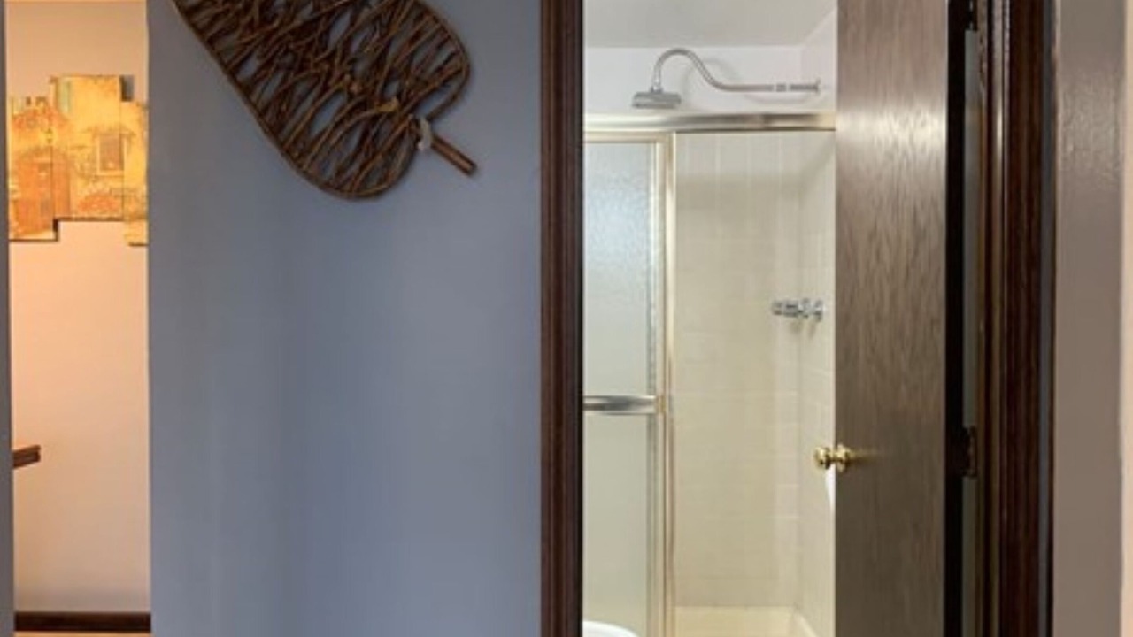 Photo of Bathroom in Grandy