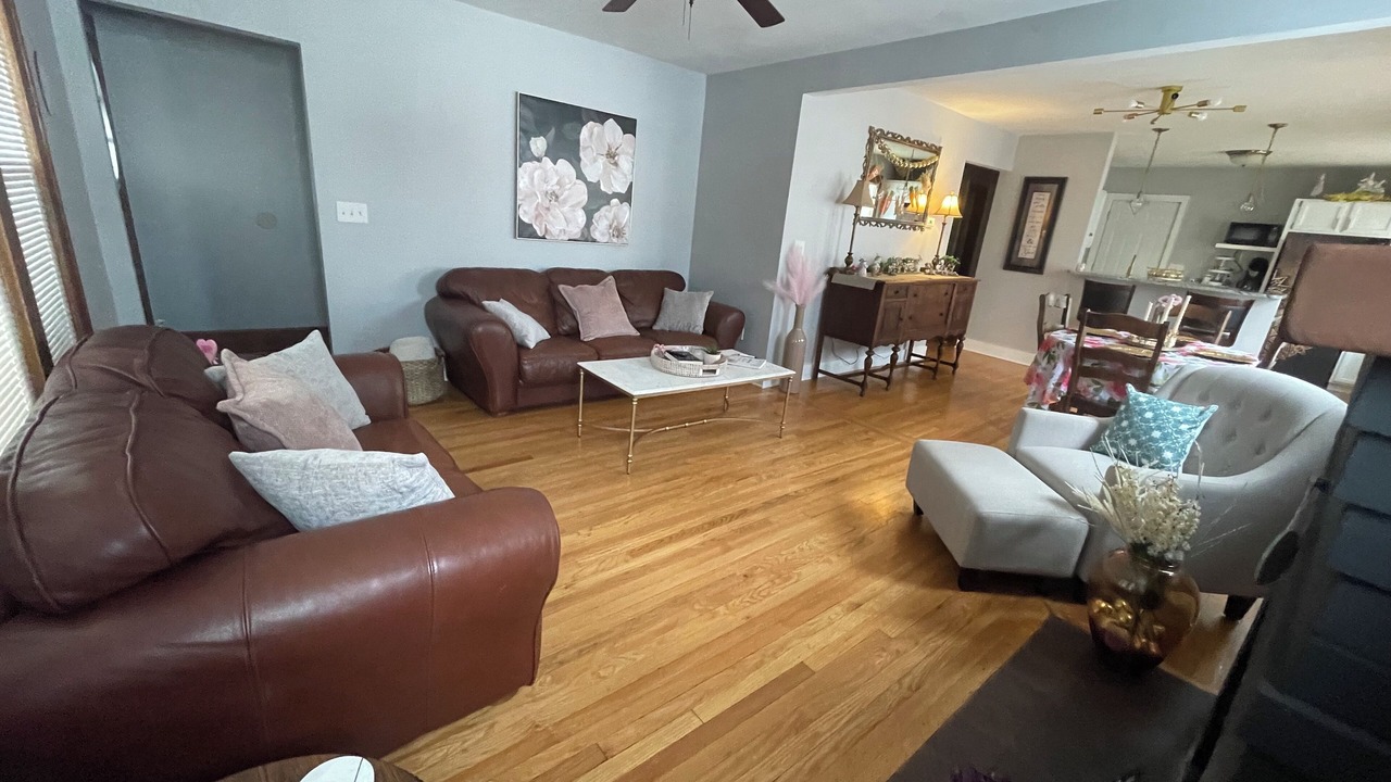 Photo of Livingroom in Syracuse