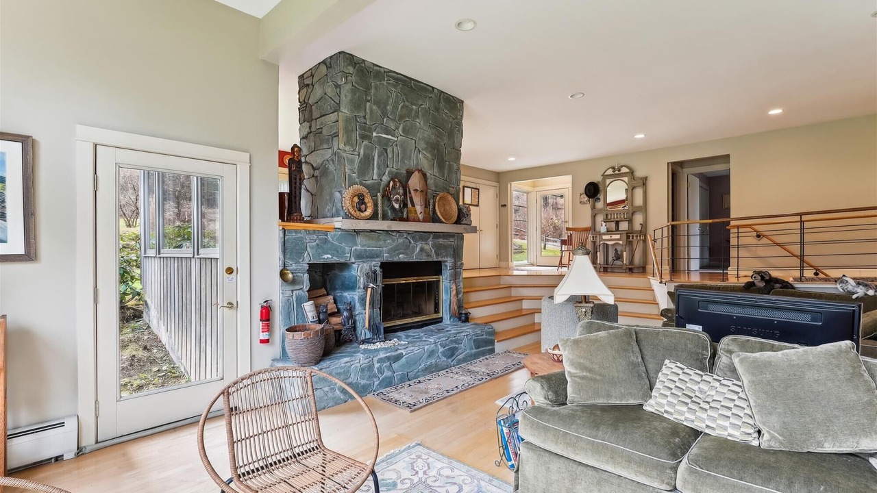 Photo of Livingroom in Stowe Hollow
