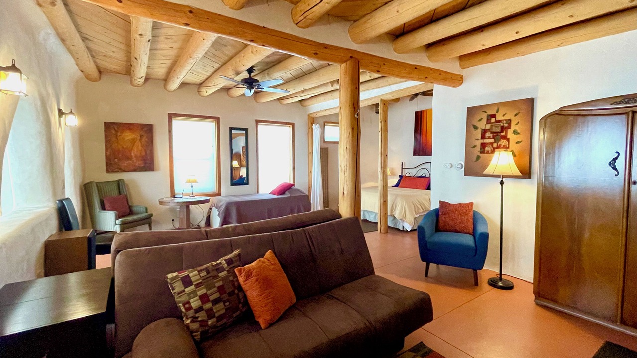 Photo of Livingroom in Carson