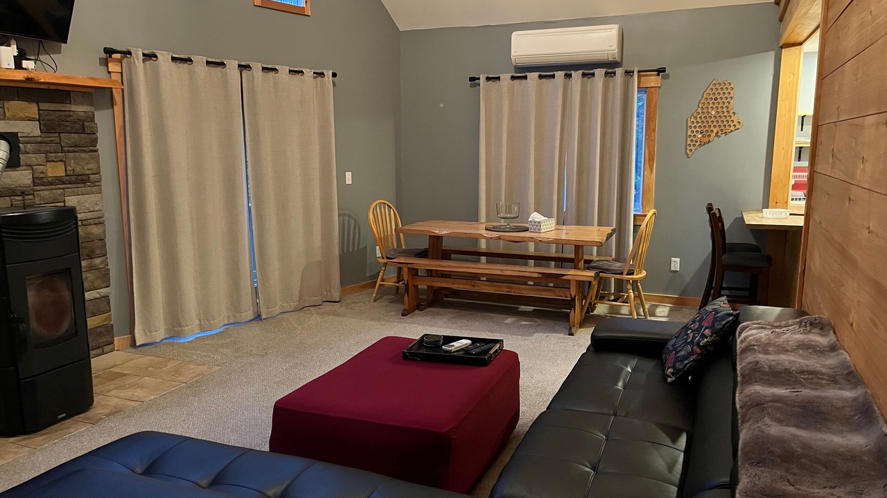 Photo of Livingroom in Carrabassett Valley