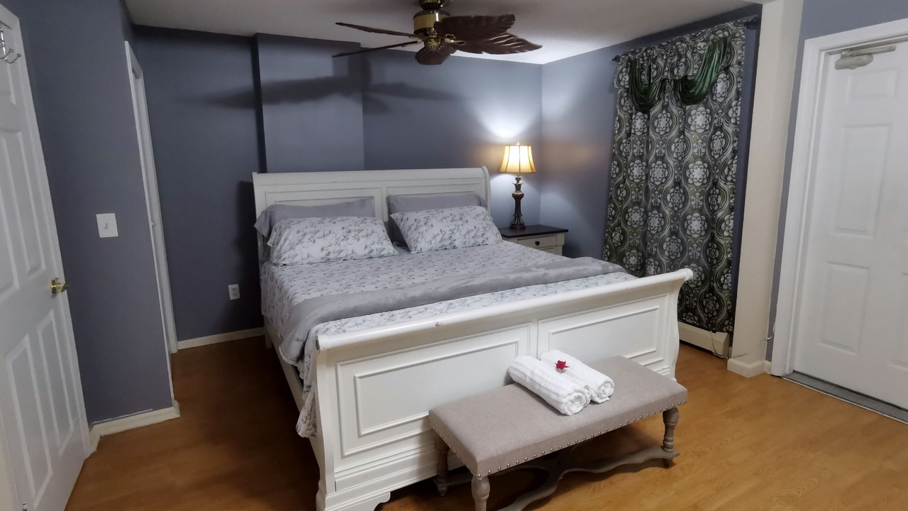 Photo of Bedroom in Asylum Hill