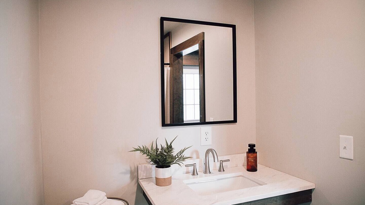 Photo of Bathroom in Snowshoe