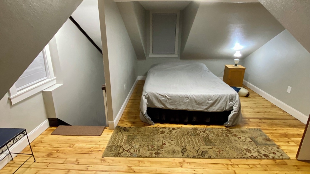 Photo of Bedroom in Simsbury Center