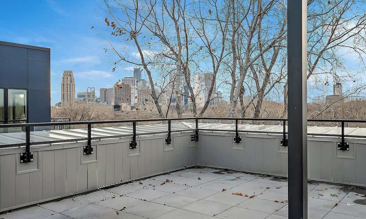 Photo of Patio Balcony in St. Anthony West