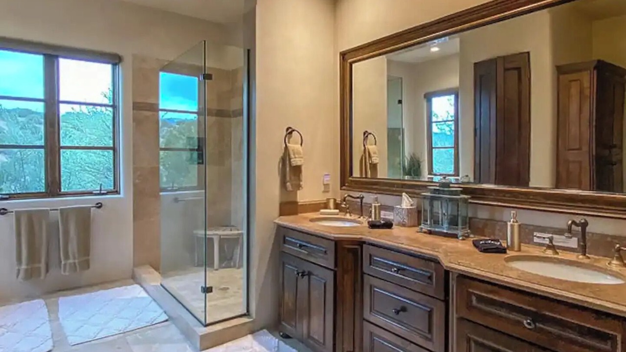 Photo of Bathroom in Espanola
