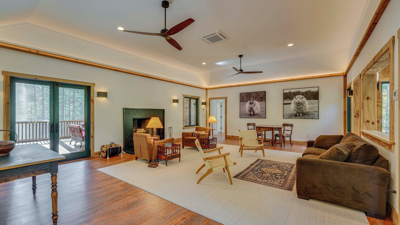 Photo of Livingroom in Keene