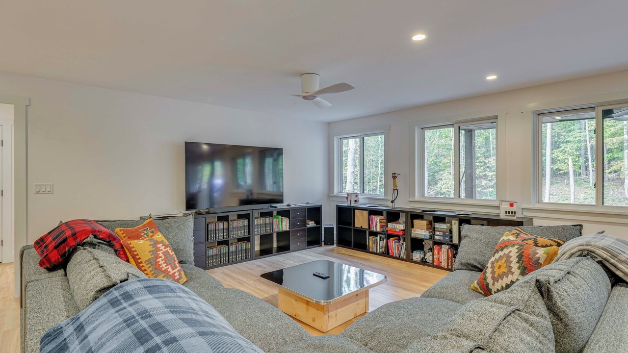 Photo of Livingroom in Keene