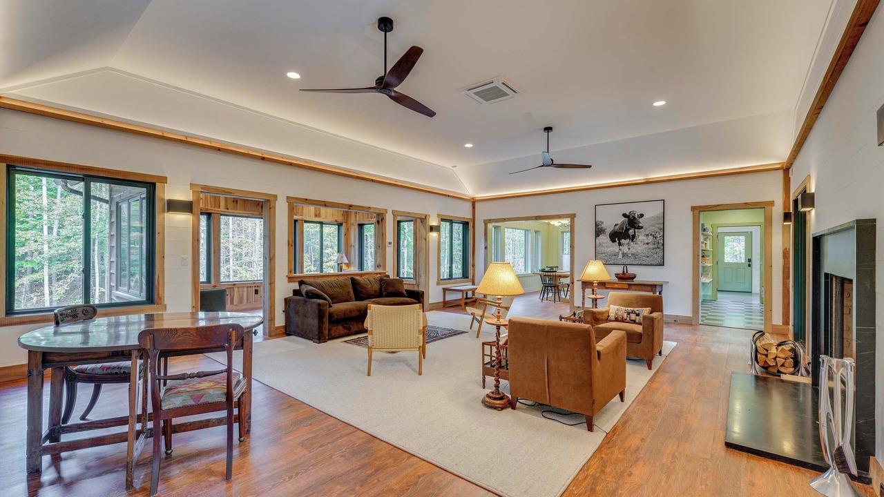 Photo of Livingroom in Keene