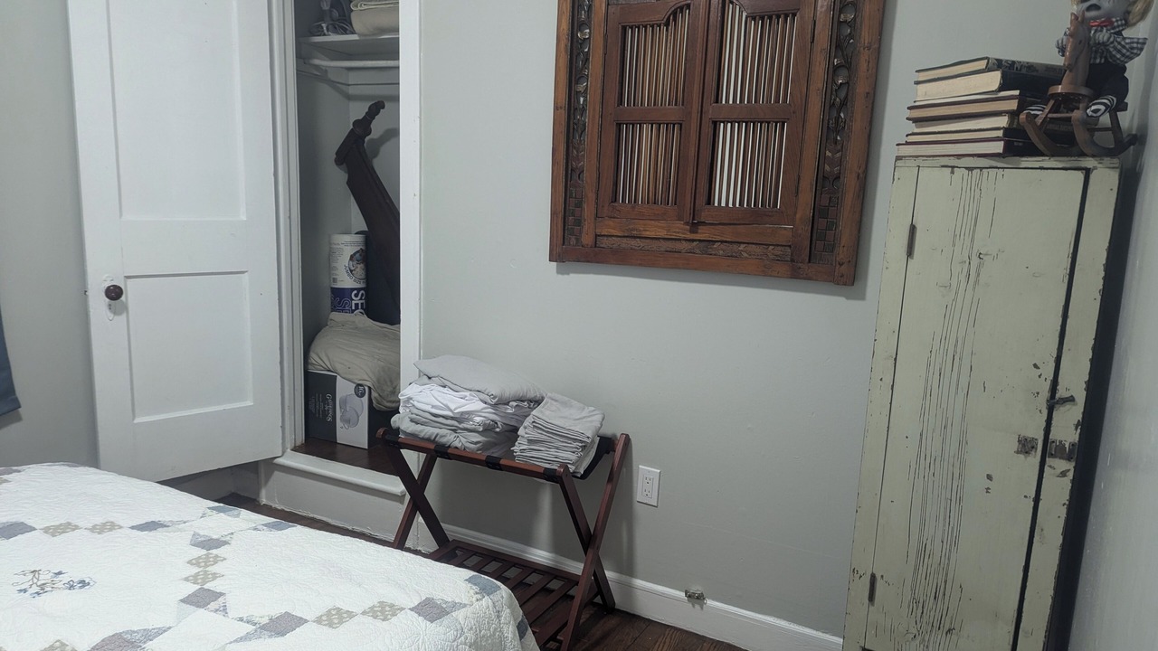 Photo of Bedroom in Newtown