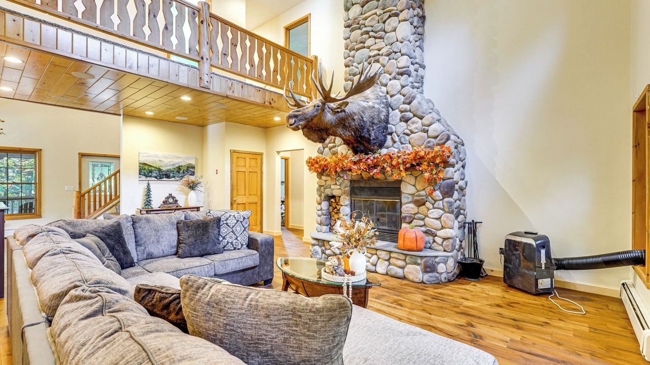 Photo of Livingroom in Old Forge