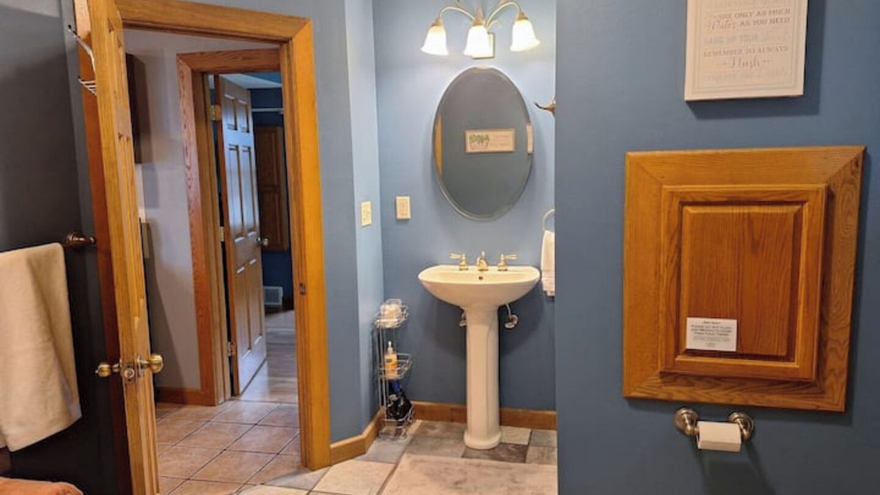 Photo of Bathroom in Dresbach