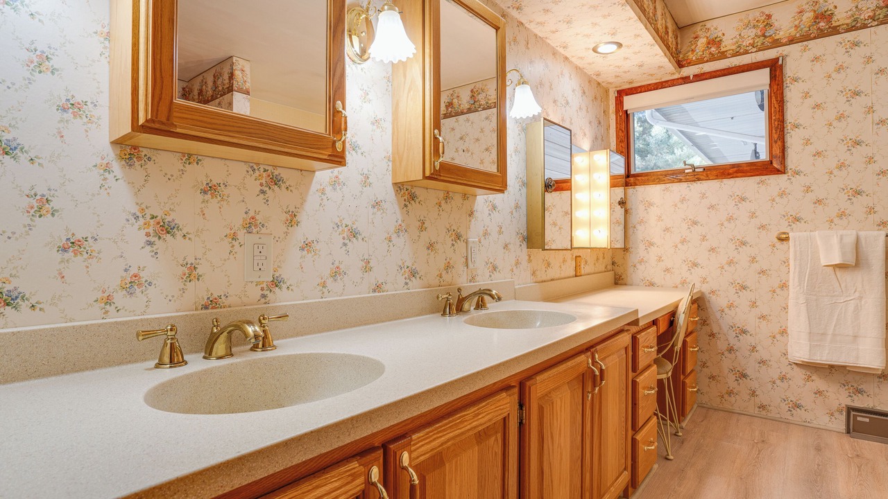 Photo of Bathroom in Lawrenceville