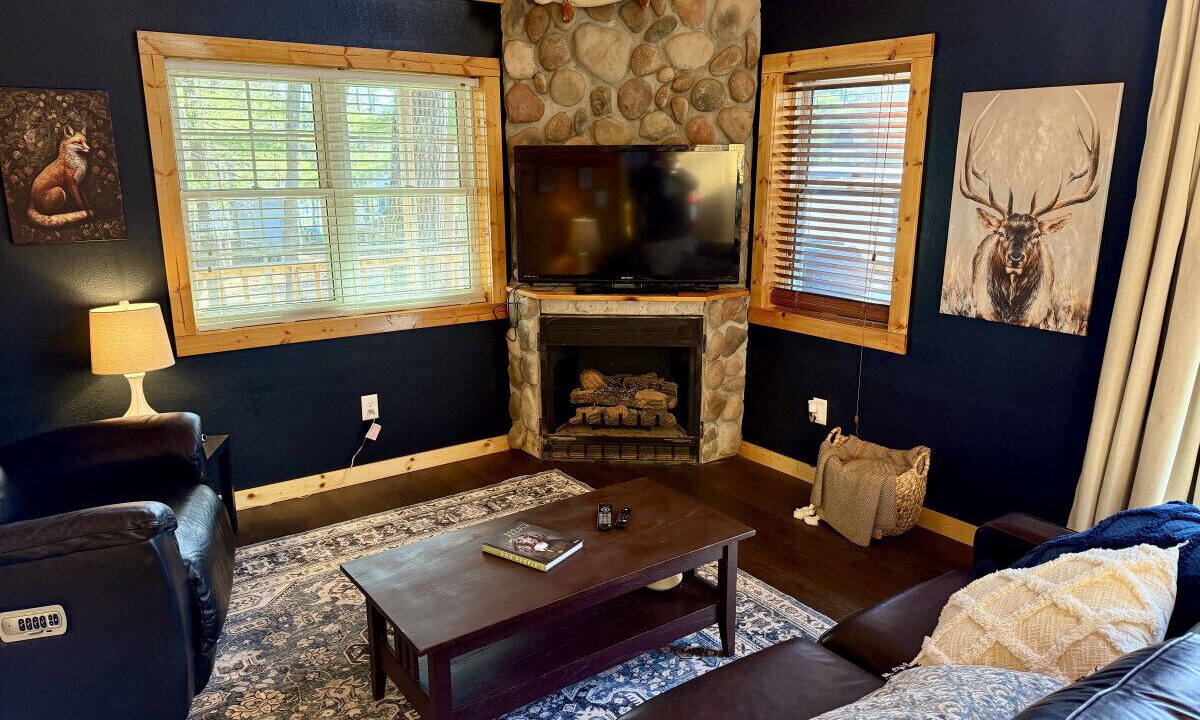 Photo of Livingroom in New Post