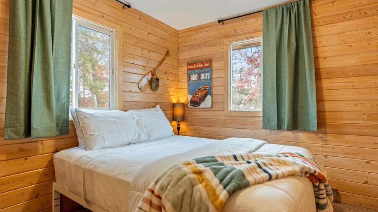 Photo of Bedroom in Crosslake