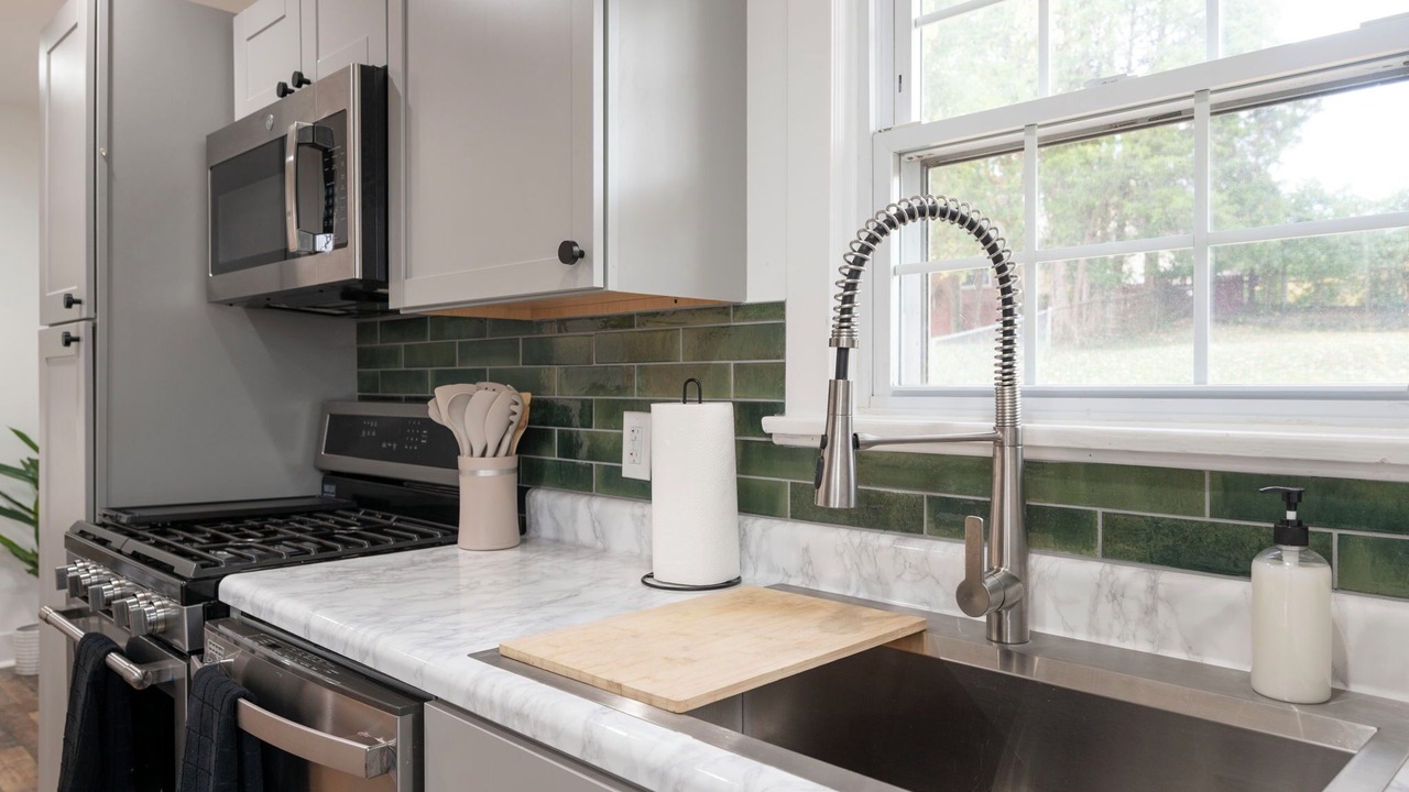 Photo of Kitchen in Golf Manor