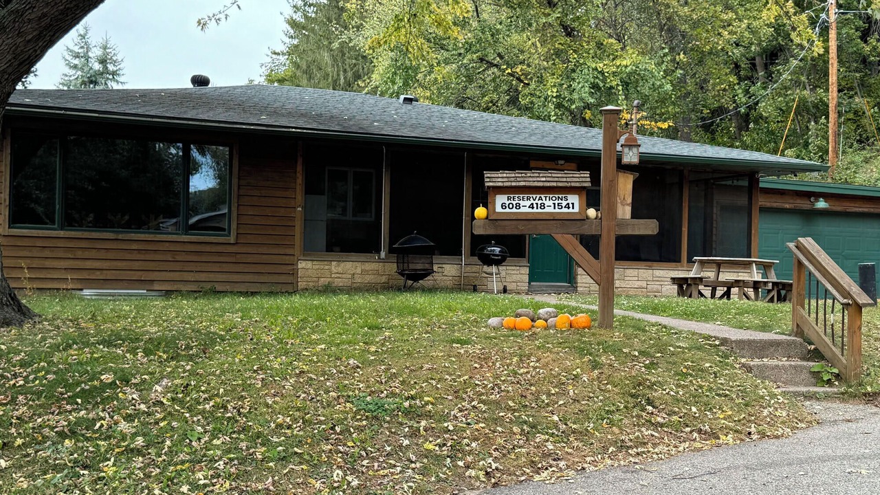 Photo of Others in Alma