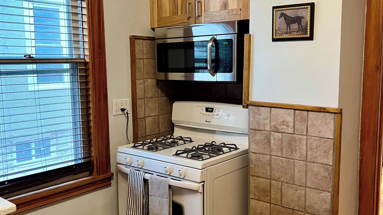 Photo of Kitchen in Summit - University