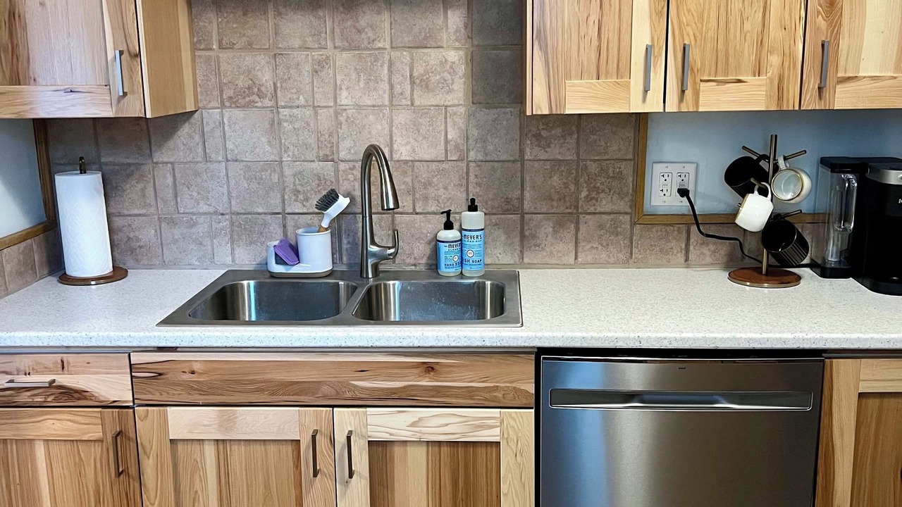 Photo of Kitchen in Summit - University