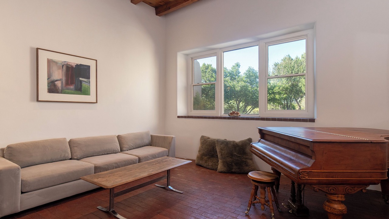 Photo of Bedroom in Tesuque