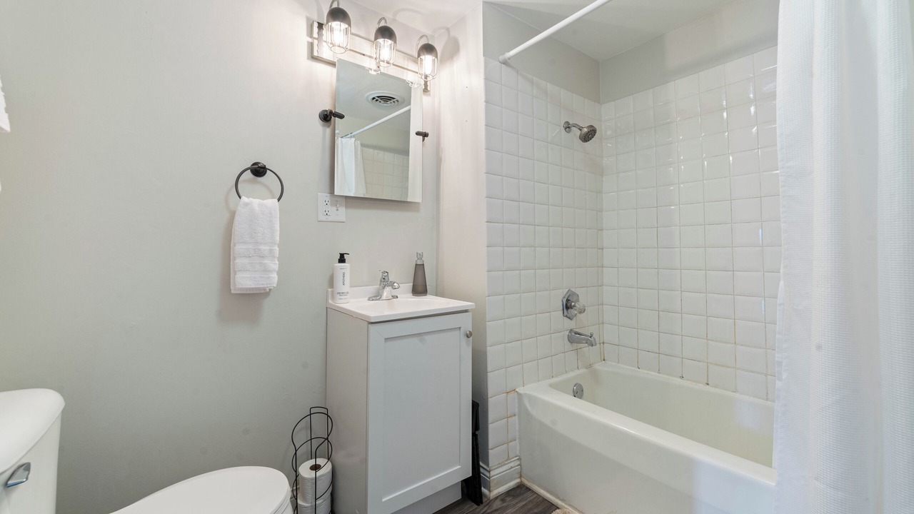 Photo of Bathroom in Billings Park