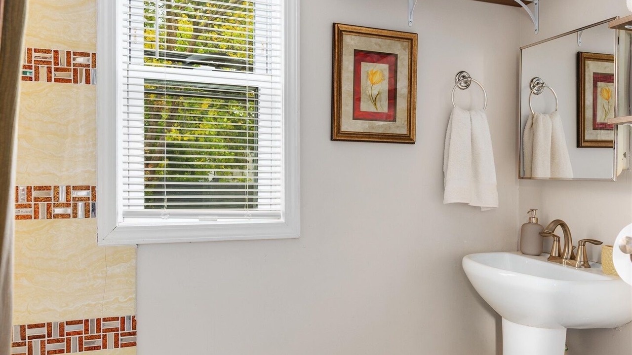 Photo of Bathroom in Corcoran