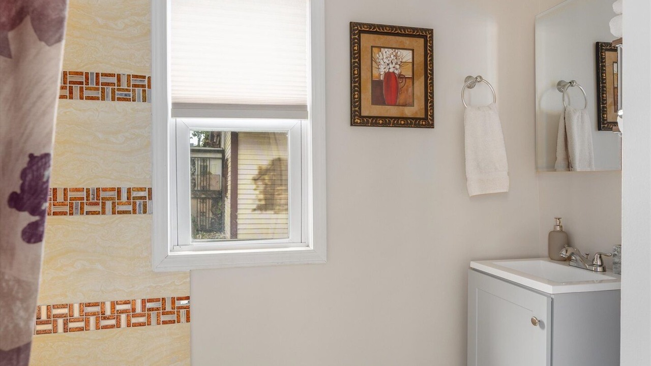 Photo of Bathroom in Corcoran