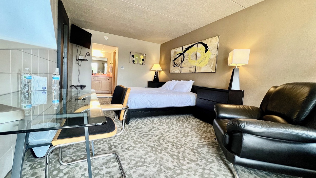 Photo of Bedroom in Cedar Falls