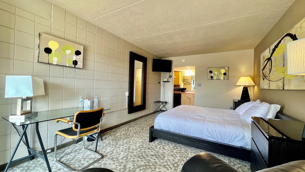 Photo of Bedroom in Cedar Falls