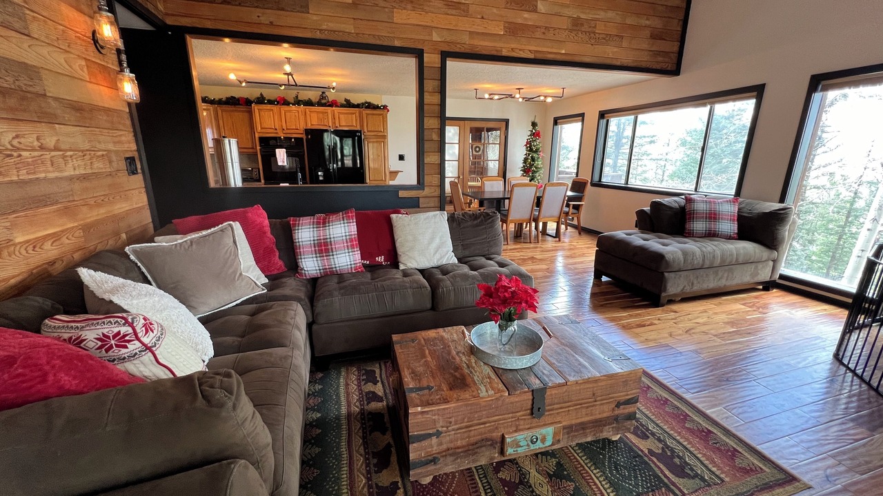 Photo of Livingroom in Angel Fire