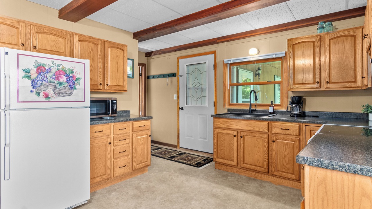 Photo of Kitchen in Iola